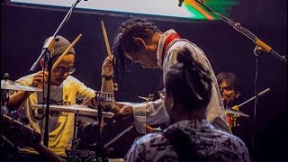 tony q rastafara tuhan sudah mati live