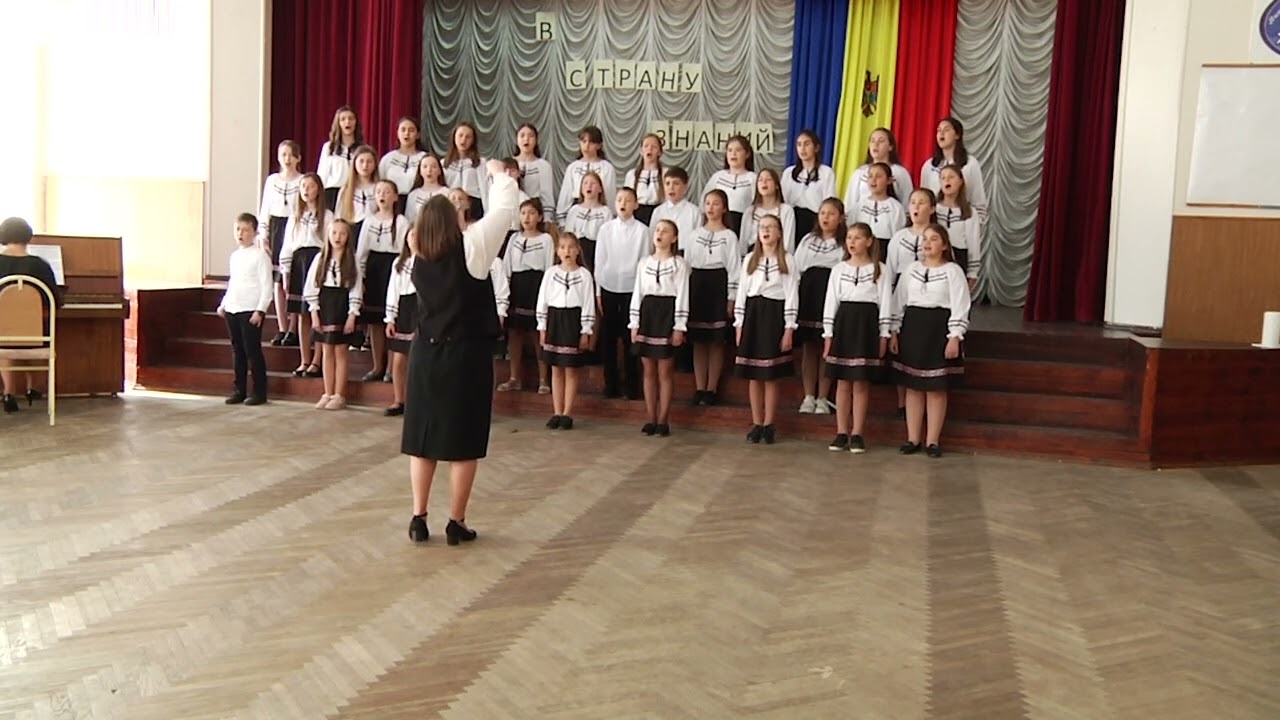 corul„ALUNELUL”  - „Sunrise, sunset”  muz. J.Bock, vers. Sh. Harnick