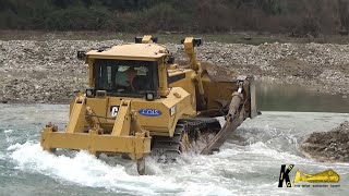 DOZER CATERPILLAR D8T WORK HARD in the river #caterpillar #bulldozer #heavyequipment #dozer