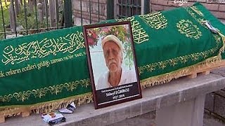 Yeşilçamın Kötü Adamı Toprağa Verildi