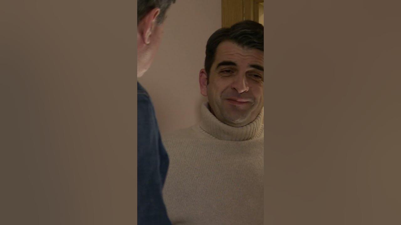 Dida Akrap osjeća se kao kod kuće Kumovi sezona 2 epizoda 55 YouTube Dida Akrap osjeća se kao kod kuće Kumovi sezona 2 epizoda 55 YouTube
