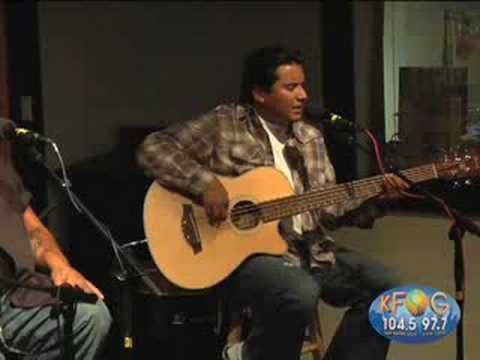 Los Lonely Boys Staying With Me   KFOG Archives