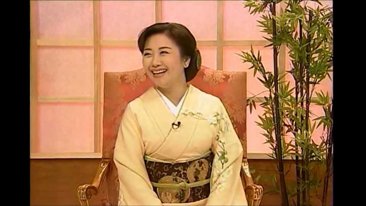 伍代夏子 トーク集30 演歌百撰 - YouTube