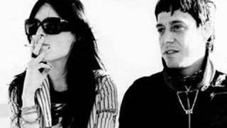 The Kills (Kissing Rude) Love is a deserter (cosmo mix)