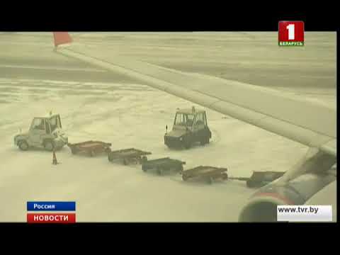 Сильный снегопад парализовал жизнь Москвы
