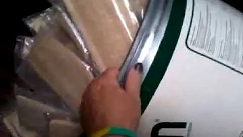 100 + Loofah Luffa Lufa Loufa Sponges Scrubbers Plus Barrel $25