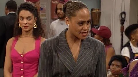 A Different World: 6x01 - Freddie shocks everyone ...