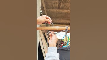 Learn in 10 Secs! The Temporary Clothesline Hook Knot That