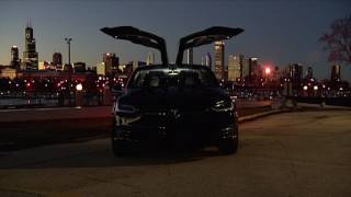 Tesla Model X Holiday Light Show