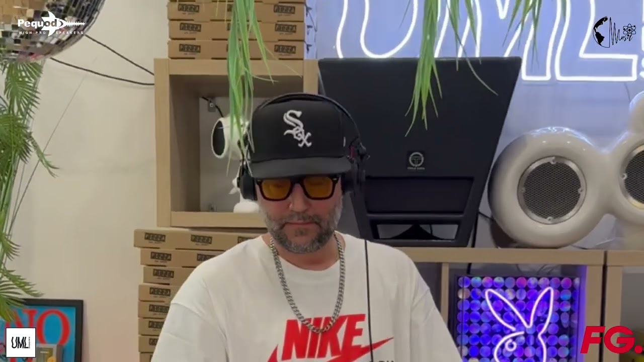 Sam Karlson live at UML Records Shop Lyon 🇫🇷May 2025 🪩