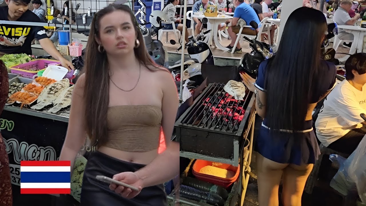 LA CULTURE DES Mini Jupes Très Courtes  | THAÏLANDE