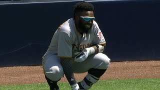 PIT@SD: Harrison leaves the game with an injury