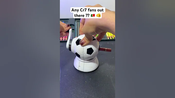 ✨I gave my Ronaldo drawing a GLOW UP 😏🇵🇹 #shorts #cr7 #art