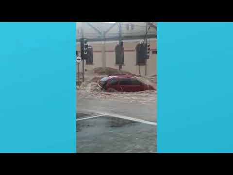 Temporal provoca destruição São Carlos