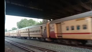 WDP4D SBI with 22938 Rewa Rajkot SF express