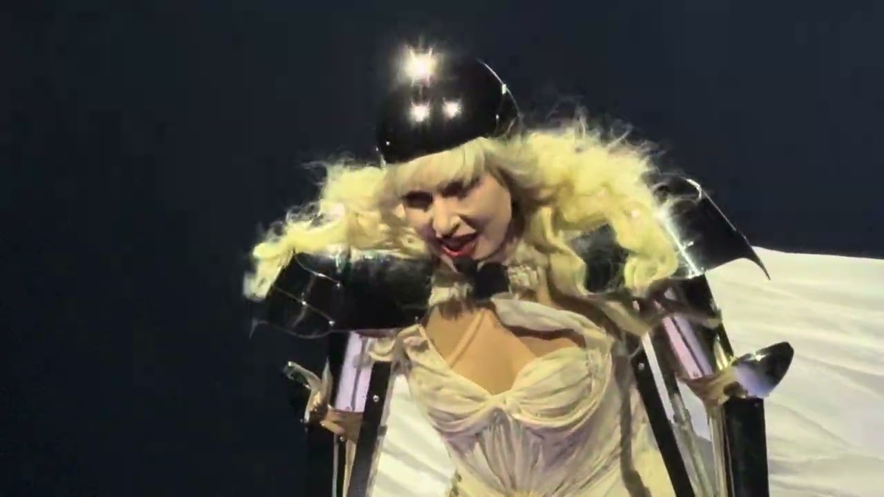 Lady Gaga - Paparazzi + LoveGame + Alejandro - live in Seattle (08.09.2025)