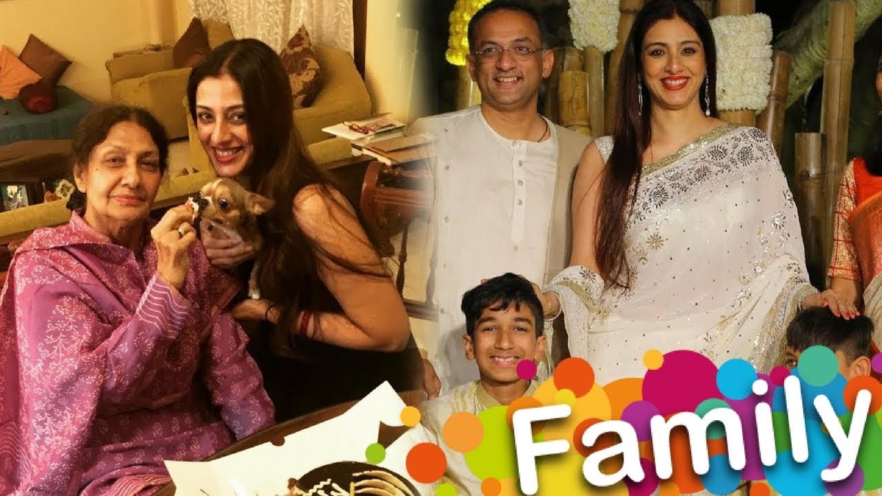 Actress Tabu Family Photos With Parents, Sister and Boyfriend - YouTube