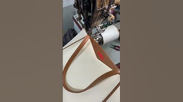 may nẹp kéo miệng chiếc túi xách rất to và đẹp