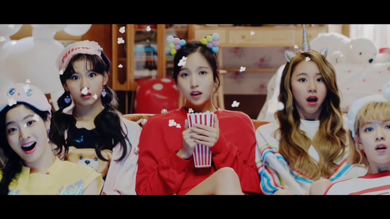 [MV]Red Moon/Glow Dark/Debut!