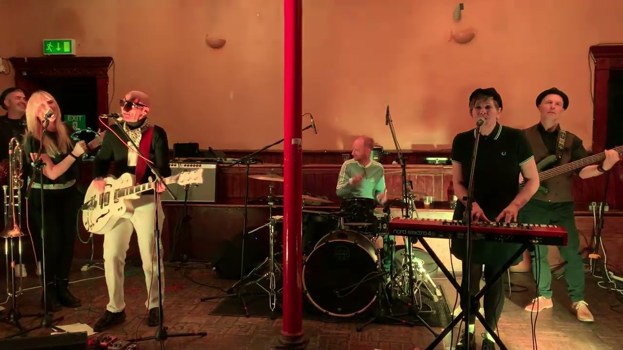 The Intercepteurs at The Chapel .. A Salisbury Live event 12th march 2022