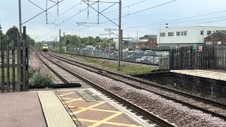 82222 And 91106 Passing Potters Bar With A Mega 2 Tone