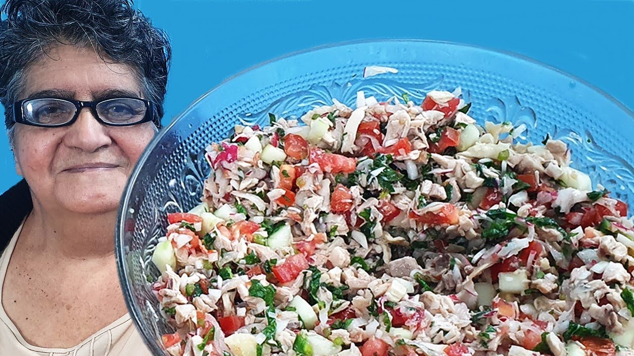 Haciendo La Receta Del Salpicon Guatemalteco De Pollo Con Mama Jose