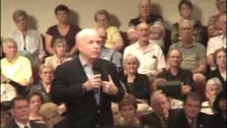 20090825 McCainTownhall 3