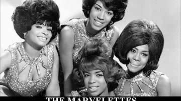 MM008.The Marvelettes 1965 - "I'll Keep Holding On" MOTOWN