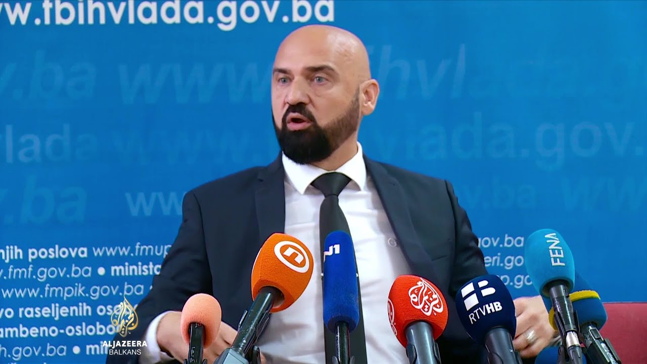 تضارب المصالح: زوجة وزير اتحادي تتعامل تجارياً مع شركة عامة
