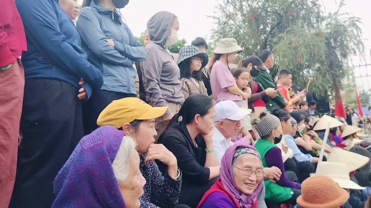 Hát giao lưu trên bến dưới thuyền, hội xuân thôn thụy Hương 2026