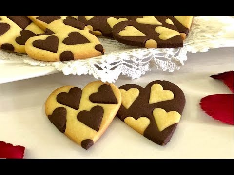Biscotti Di Natale Youtube.Biscotti Cuore Bicolore Di San Valentino Semplici Ma Di Grande Effetto Youtube