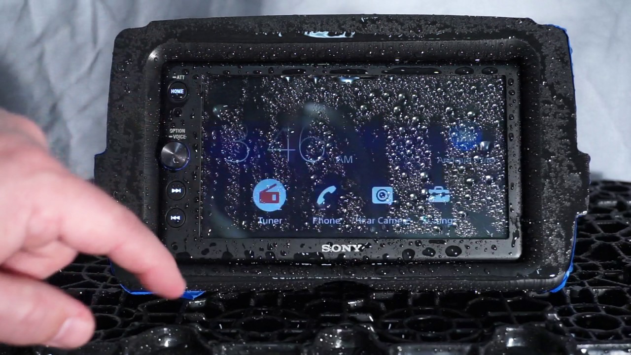 Sony XAV-AX100 - YouTube