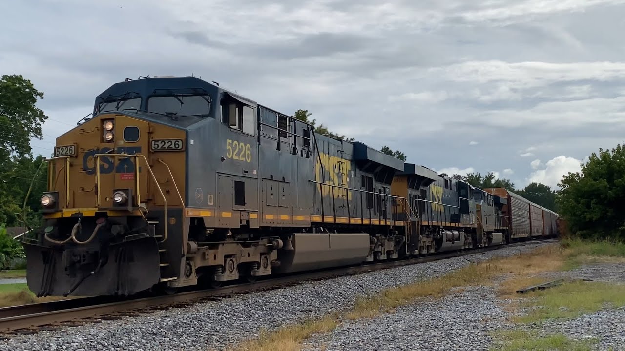Northbound CSX M536 led By CSX 5226 and an awesome K5HL 1P! - YouTube