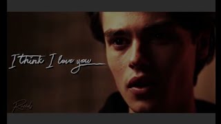 Felix Mallard ~ I think I Love you [ Ginny and Georgia ] Marcus Baker