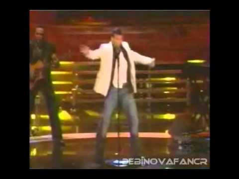 Ricky Martin y Debi Nova -  Drop it On Me
