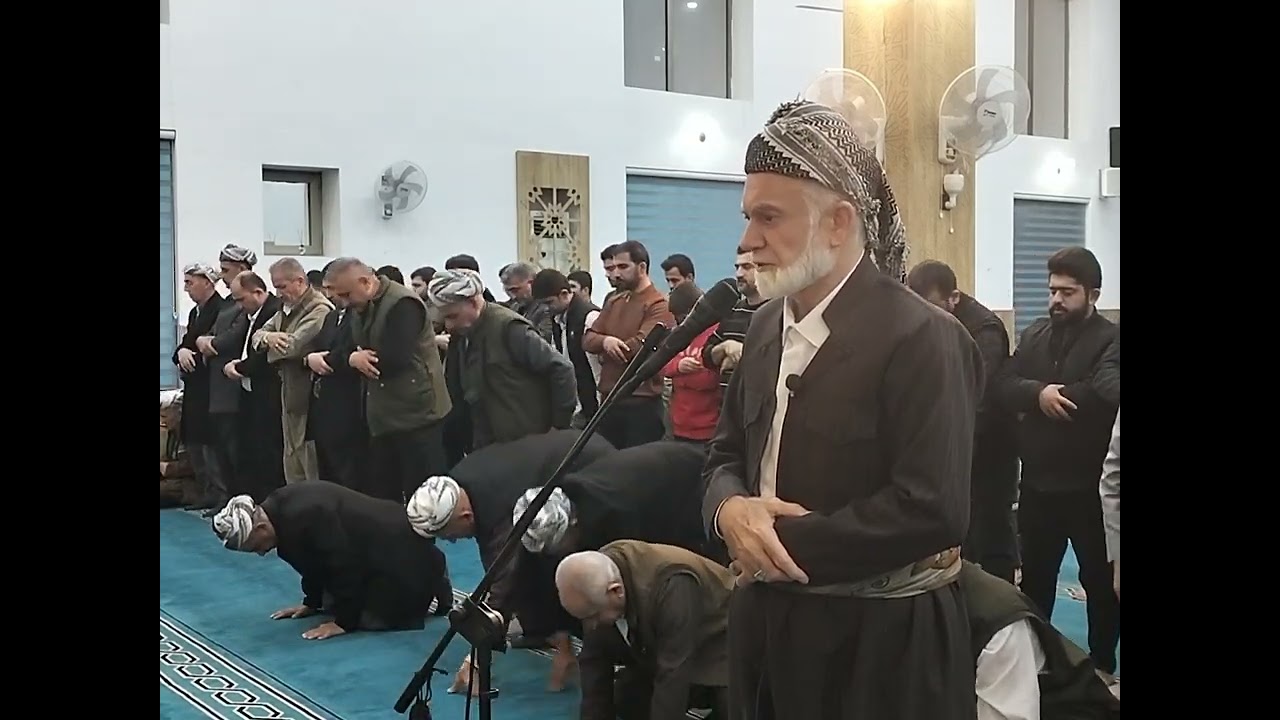 صلاة العشاء في جامع حاج انور برادوستي في ناحية الرزكاري م عبدالرحمن كاره ش 