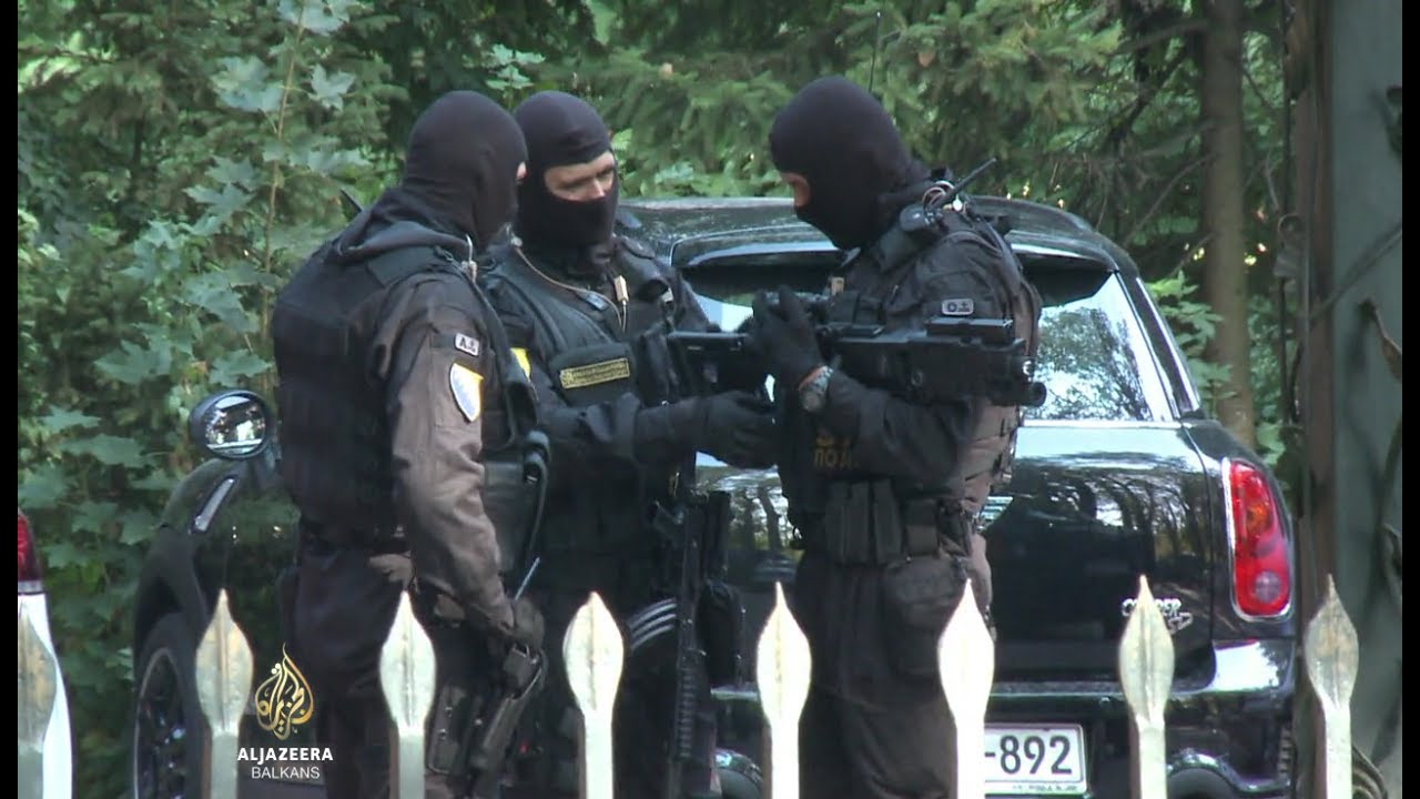 قرار المحكمة: أحكام غير دستورية في قانون الإجراءات المدنية في البوسنة والهرسك وقانون قانون العقوبات.