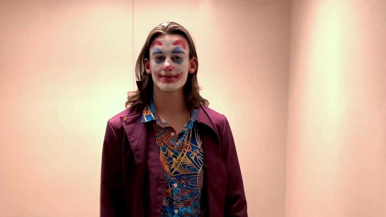 Yoker (college joker parody)