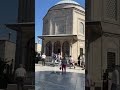 Мраморный двор где стоят мовзалеи Султан Сулеймана и Хуррем Султан !!!