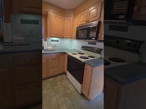 20 Reservoir Ave, Warren, RI home video tour