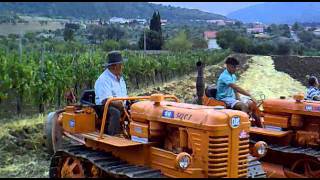 Caggiano Salerno - FRIGOSERVICE - Aratura con trattori cingolati OM - Sgasata finale