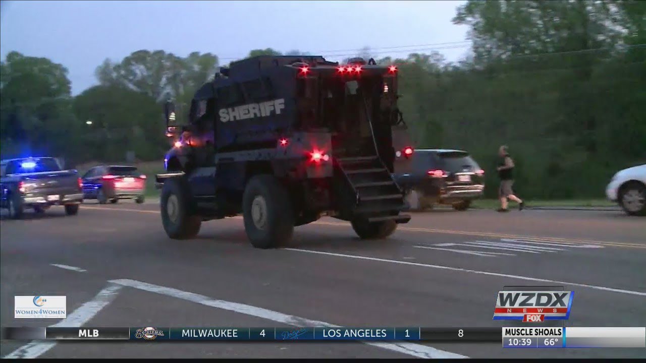 Deputy Shot, Suspect Dead After Standoff - YouTube