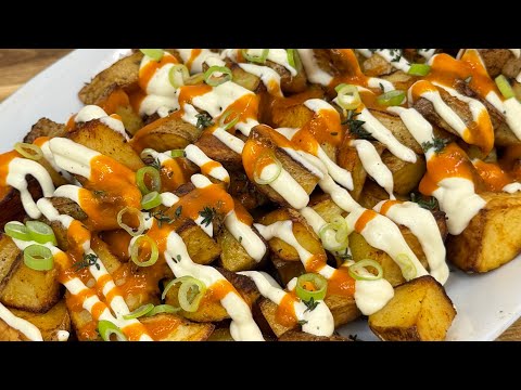 أشهى بطاطا حار ة بالفرن مع الصوص الحار الرهيب وكريم التوم