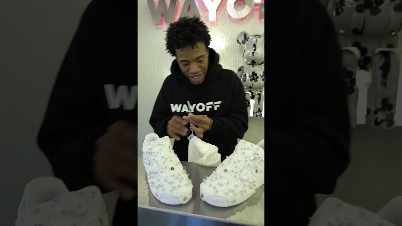 Как вам эта коллаборация Nike x Swarovski ? 🧐 