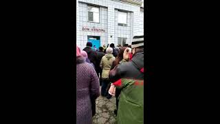 Выступление Показановой на митинге в х. Весёлый