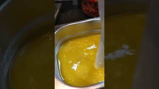 How to make garlic oil for pizza and sandwichesعمل زيت بالثوم للبيتزا والسندويتسات.