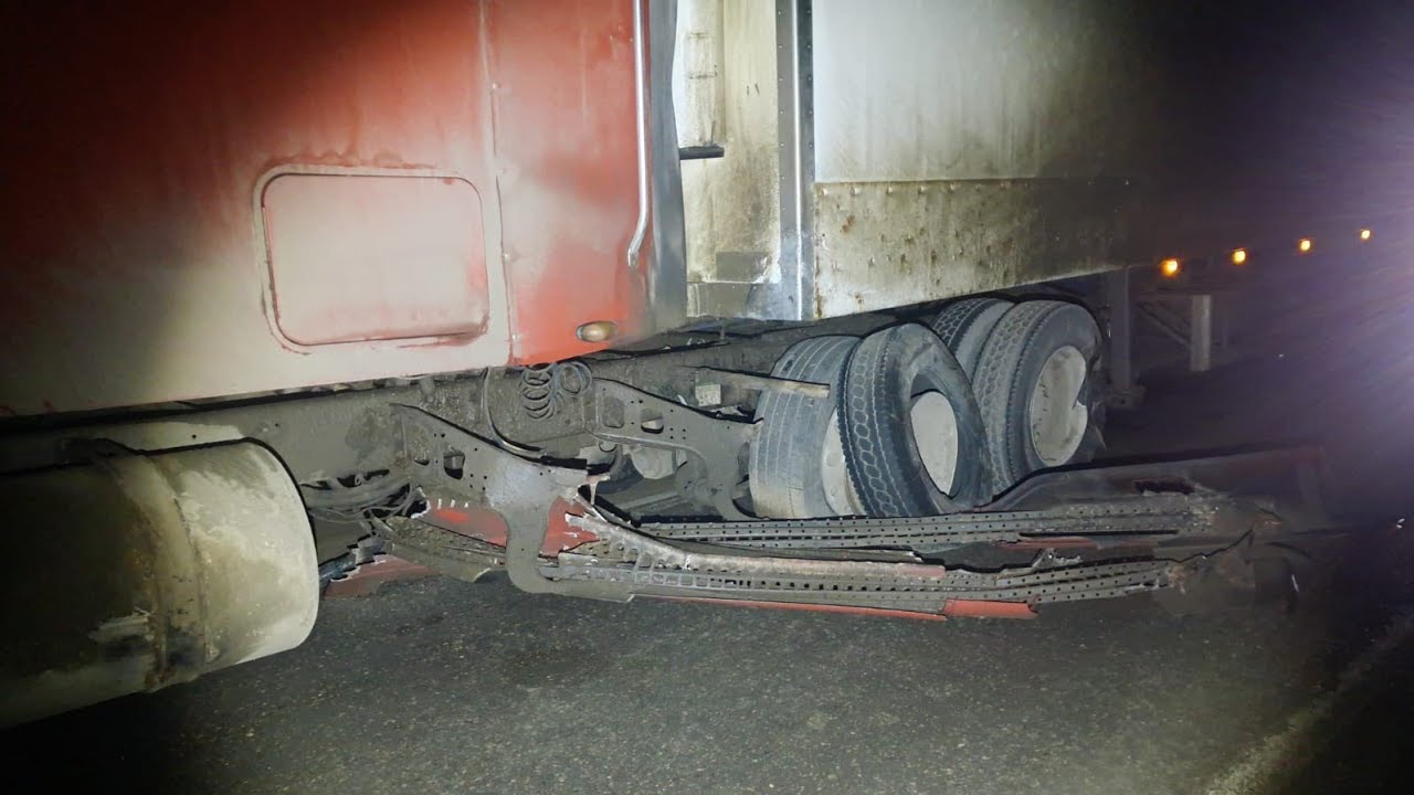 Ремонт Фредлайнера после дтп 