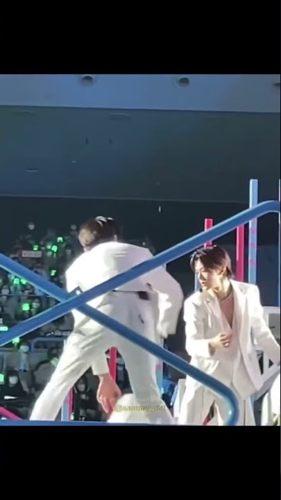 bisa bisanya lu chan distage konser pake drama pingsan😂 bikin jamal & yuta panik aja🤣 #nct #nct127
