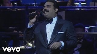 Video thumbnail of "Gilberto Santa Rosa - Caballo Viejo (Video Version)"