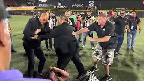AEW Star Don Callis Assaulted By A Fan After AAA TripleMania Angle With Kenny Omega